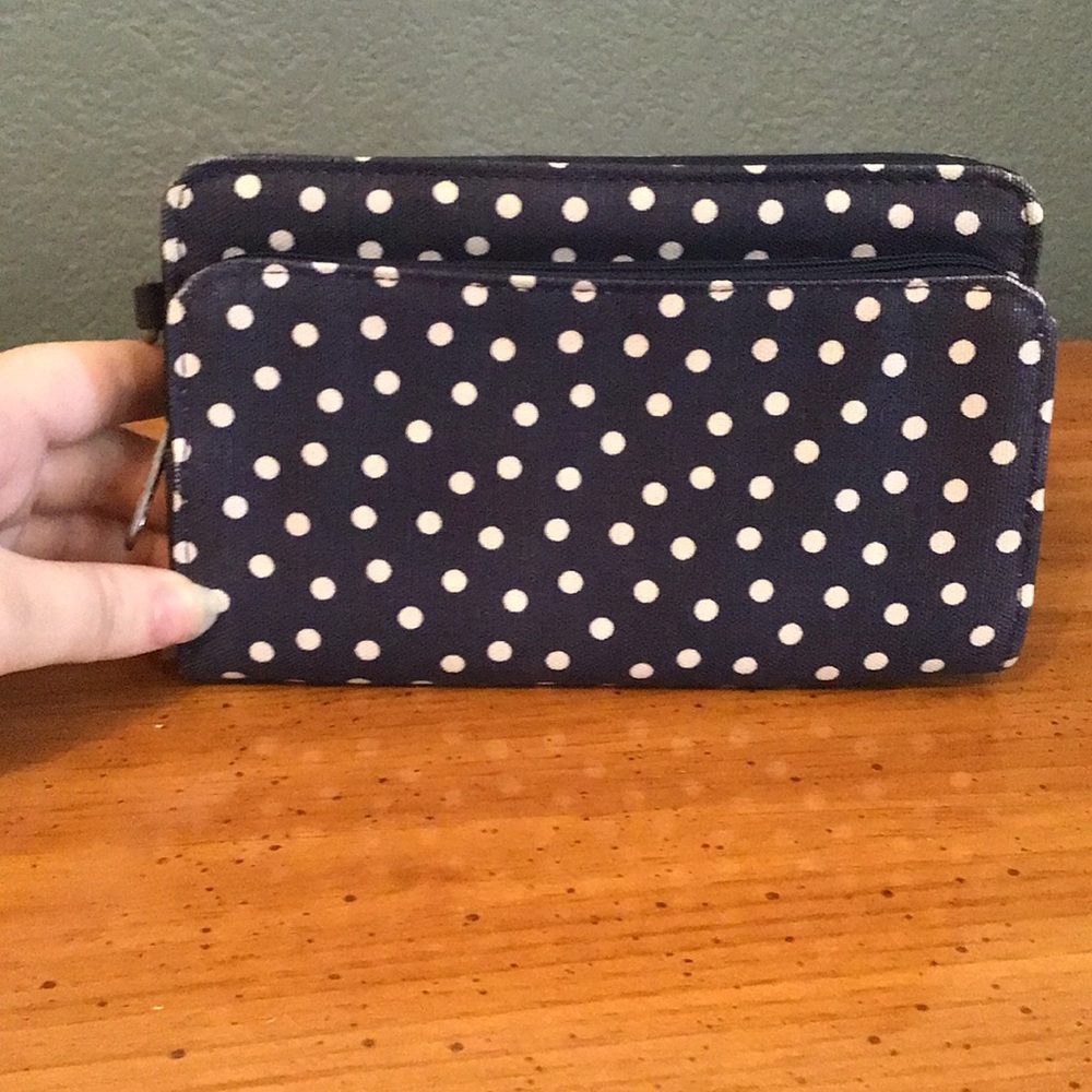 Thirty-One Perfect Cents Wallet - Picture 2 of 4